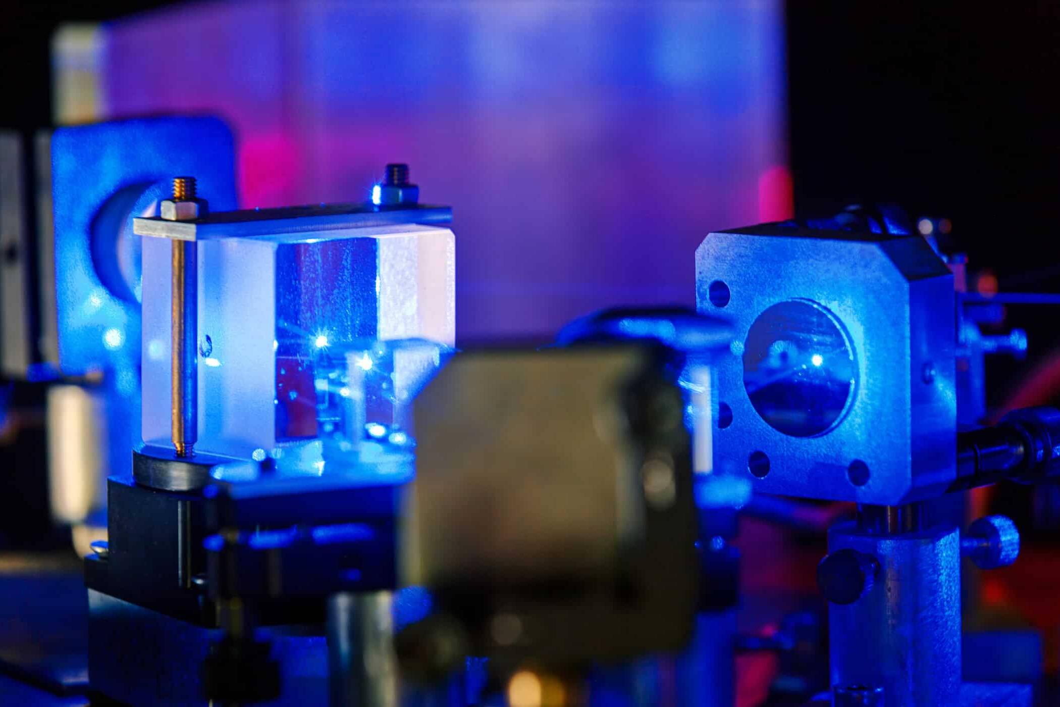 Entropy-Driven Photonic Quantum Computing